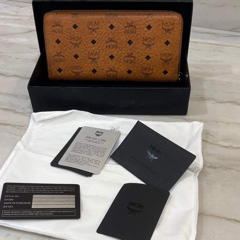 MCM Tan Visetos Zip Wallet